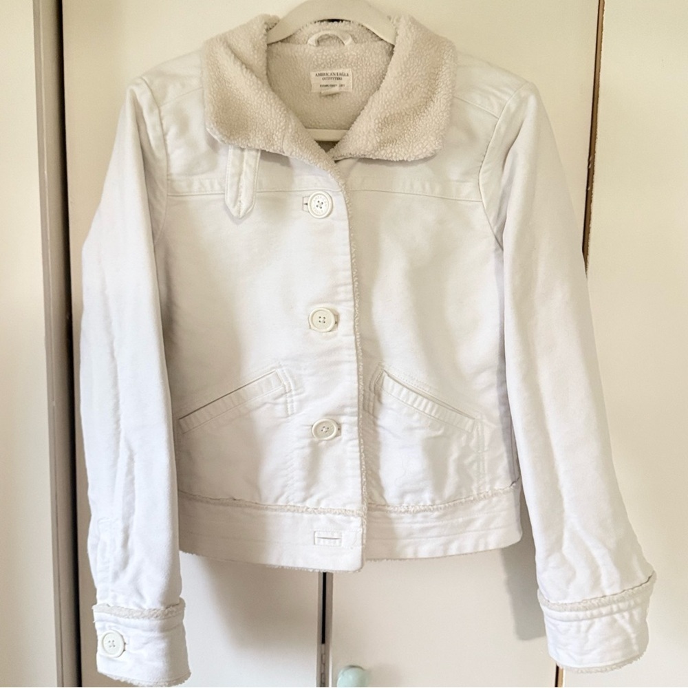 American Eagle Outfitters White Sherpa Outerwear 100% Cotton Jacket Size M